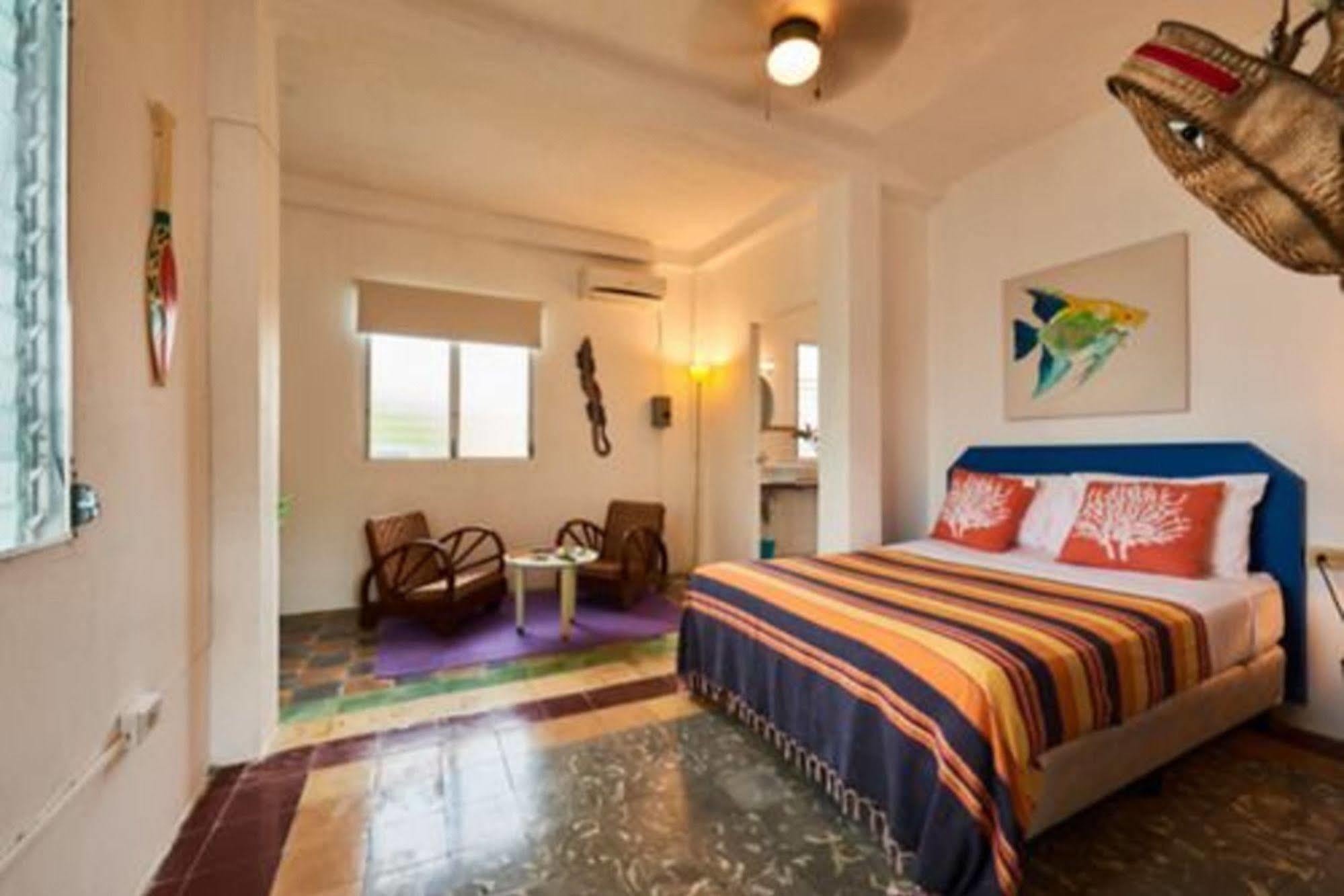 Casa Del Rayo Verde Hotelito Solidario Portobelo Eksteriør bilde